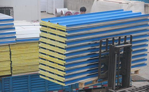 巖棉夾芯板的特性有哪些？