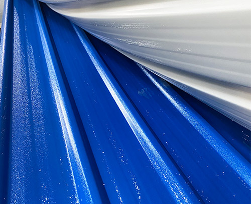 上藍(lán)下白梯形瓦